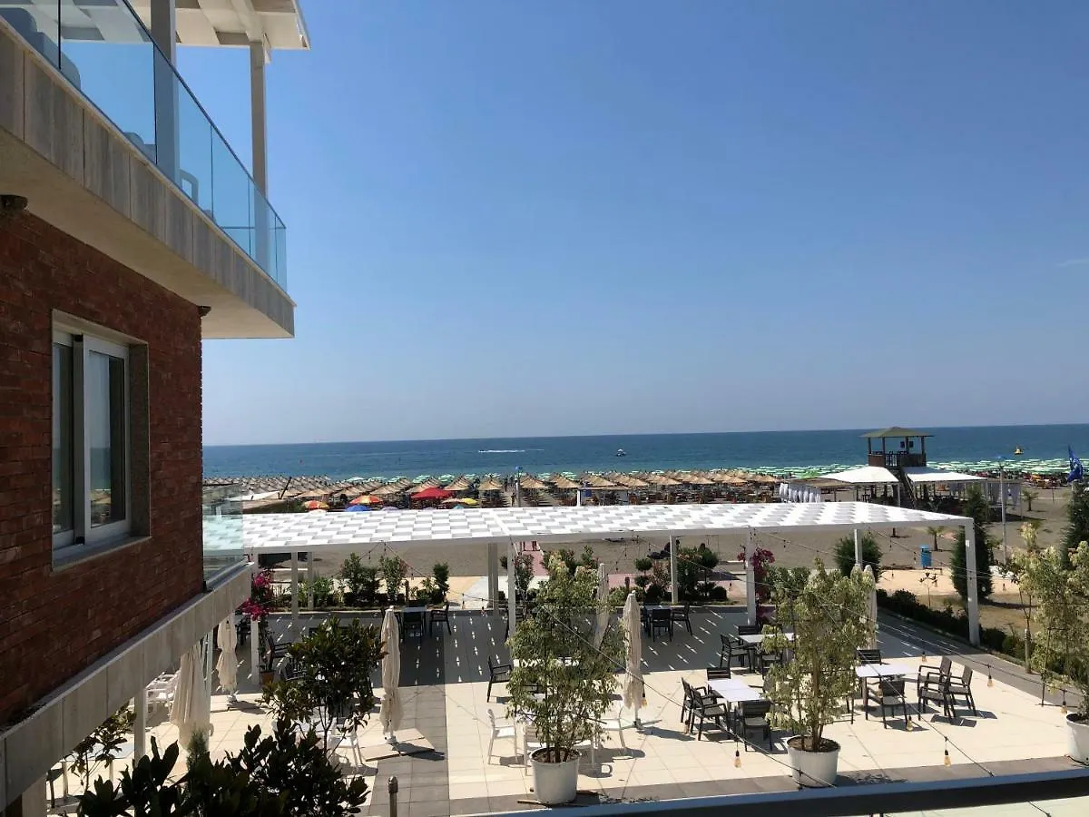 Fishta Hotel & Apartments Velipoje 4*,  Albania